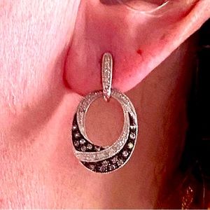 NWOT 1 CWT OF GENUINE DIAMONDS ROUND DANGLE EARRINGS